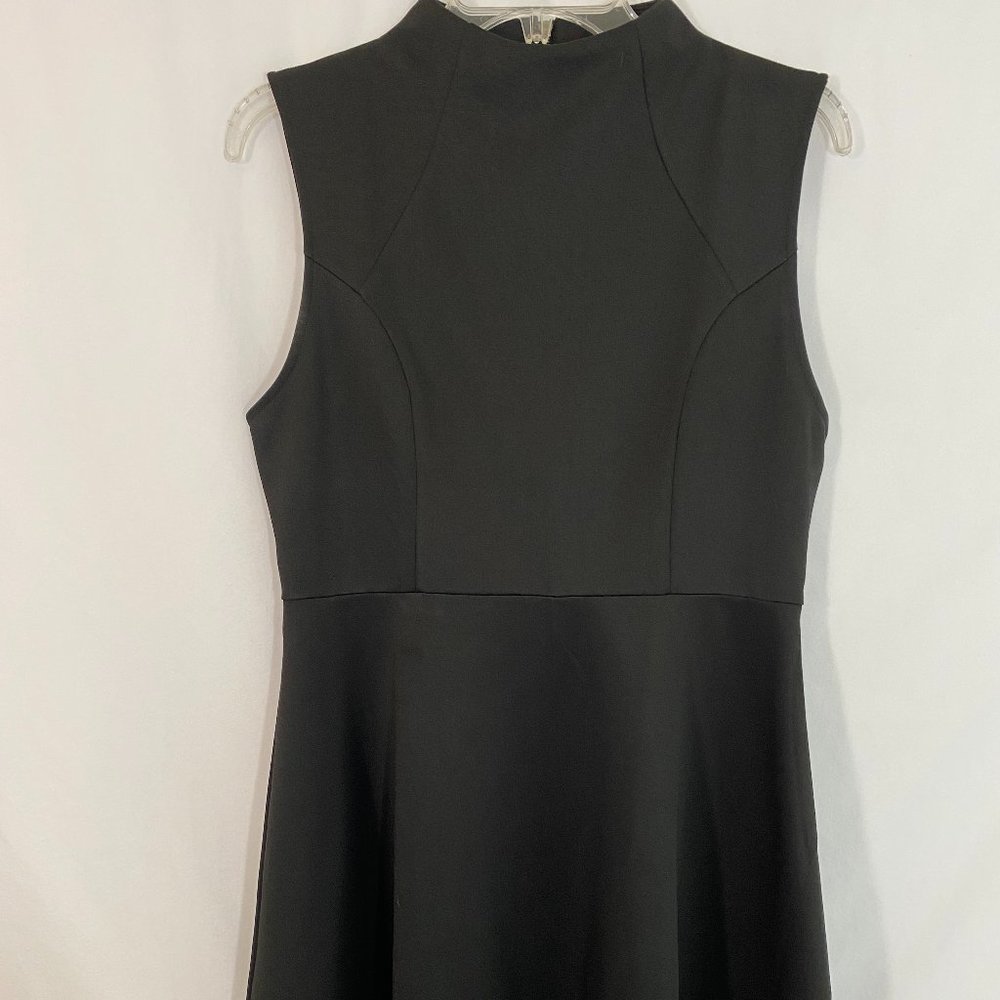 Elodie Black Sleeveless Flt & Flare Dress NWOT Women's Size Medium